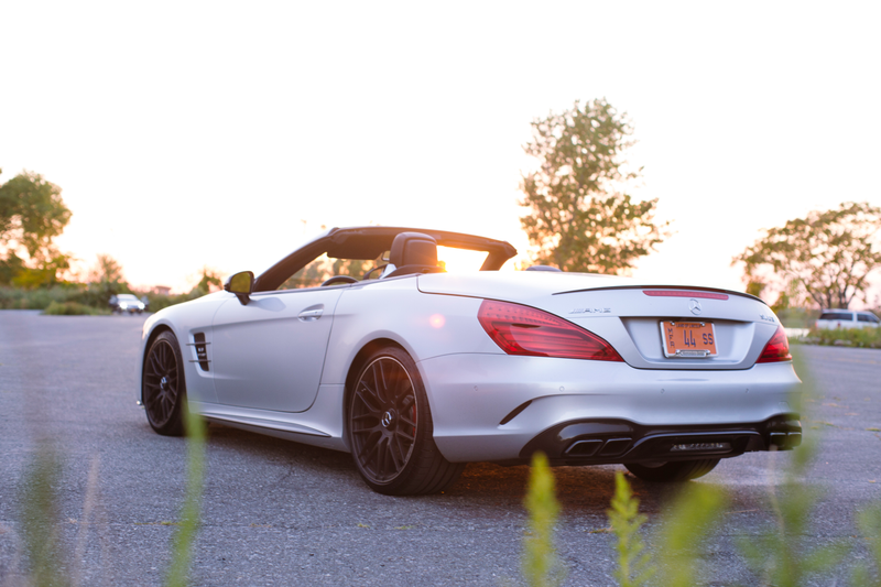 Illustration for article titled The 2017 Mercedes-AMG SL63 Is The Explosive Total Package That Does Damn Near Everything